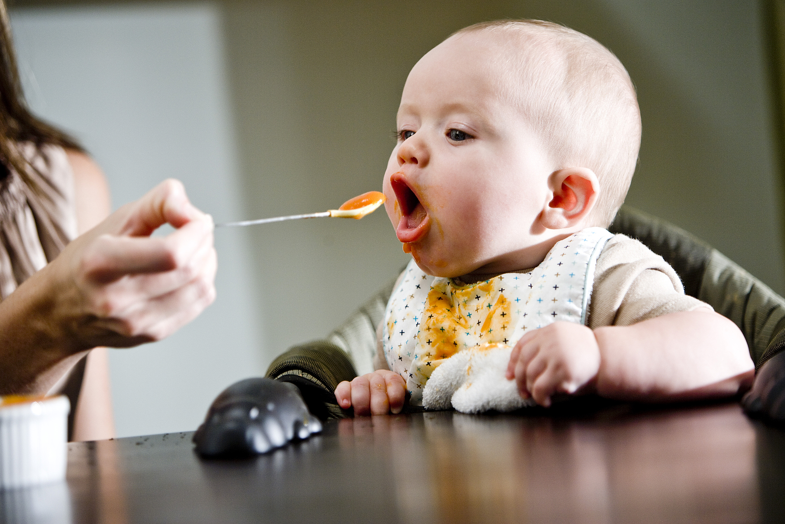 Utensil Use Milestones from 0-3 Years