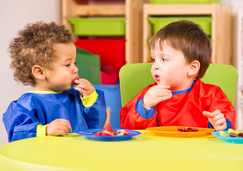 https://teis-ei.com/wp-content/uploads/2022/07/toddler-eating-food.jpg